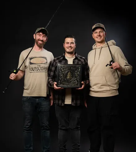 Victor, Joshi und Maxi mit der Better XMAS Box