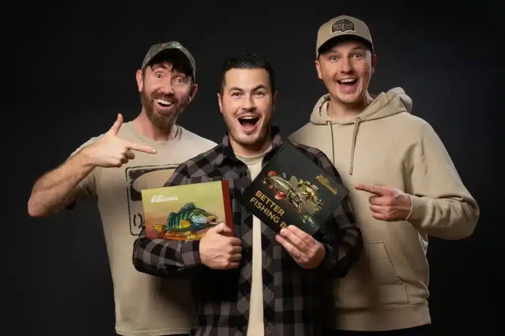 Victor, Joshi und Maxi vom Better-Fishing-Team mit der Better Fishing Box